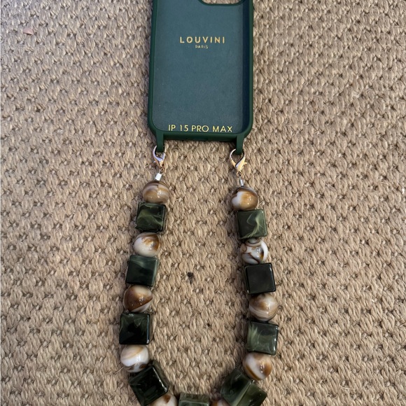 LOUVINI PARIS Green and Brown Phone Case Necklace. NWOT. Retail $120 - Picture 1 of 6